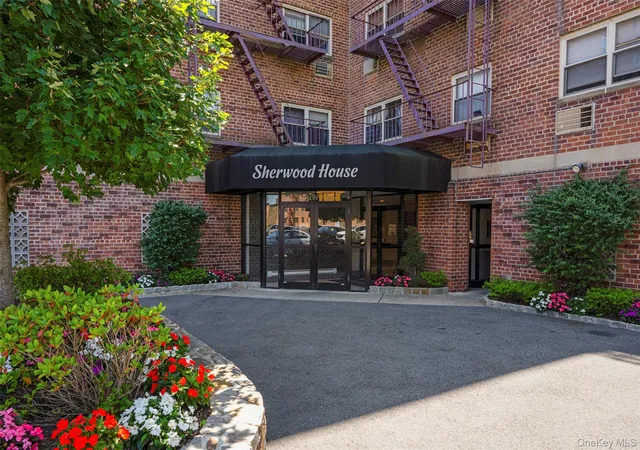 Photo 1 of Sale Pending at 20 Secor Pl #2S, Yonkers, NY 10704 | MLS# 1034749 | Listing updated on 2026-09-03