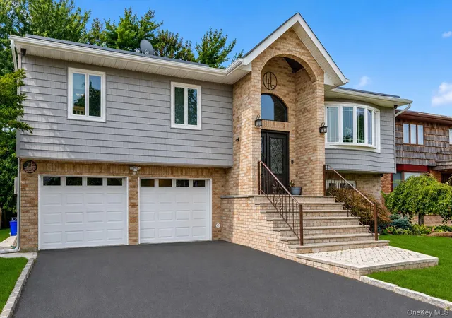 Photo 2 of Single family home for sale at 46 Valley Ln E, Hempstead, NY 11581 | MLS# 1034750 | Listing updated on 2026-09-03