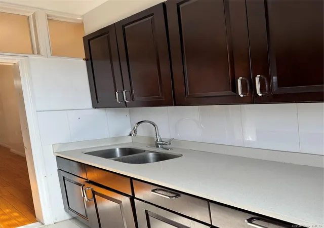 3rd image of 2925 Matthews Ave #6H, New York, NY 10467 | MLS# 1034751