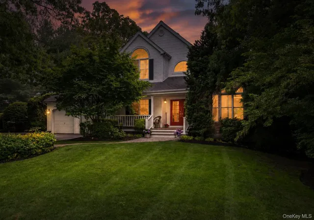 Photo 2 of Single family home for sale at 1 Fox Holw Ct, Huntington, NY 11746 | MLS# 1034755 | Listing updated on 2026-08-25