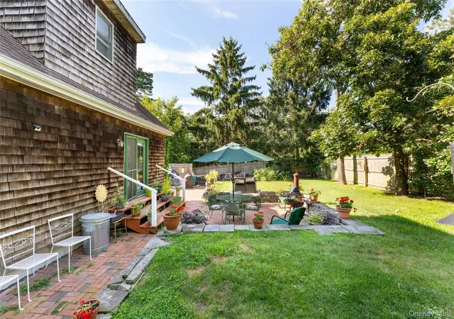 Photo 3 of Single family home for sale at 19 Washington Ave E, Southampton, NY 11946 | MLS# 1034756 | Listing updated on 2026-09-06