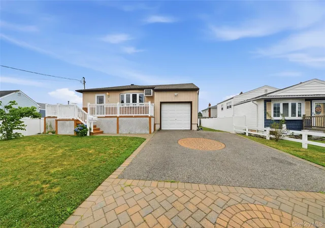 2nd image of 4 Farragut Ave, Babylon, NY 11757 | MLS# 1034769