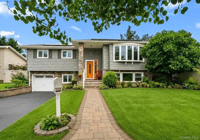 Photo 1 of Sale Pending at 2440 Wallen Ln, Hempstead, NY 11710 | MLS# 1034772 | Listing updated on 2026-09-03