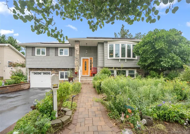 Photo 3 of Sale Pending at 2440 Wallen Ln, Hempstead, NY 11710 | MLS# 1034772 | Listing updated on 2026-09-03