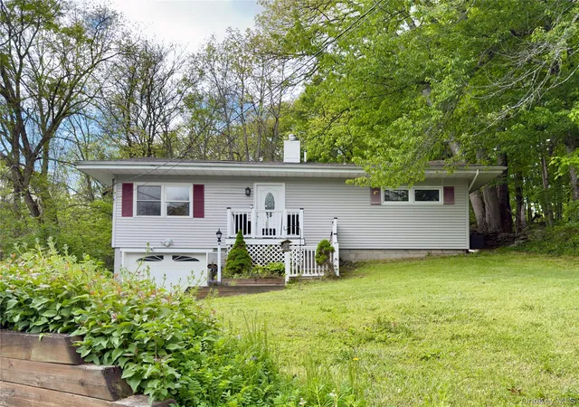 1st image of 15 Forest Dr, Hyde Park, NY 12538 | MLS# 1034777