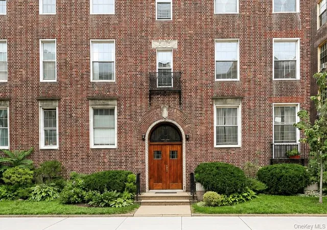 Photo 3 of Condo for sale at 37 22 85th Street #31, New York, NY 11372 | MLS# 1034778 | Listing updated on 2026-09-09