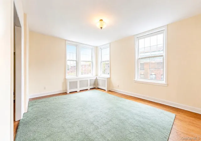 Listing Photo 5 - Condo for sale in building located at 37-22 85Th St, Jackson Heights, NY 11372 - Unit #31