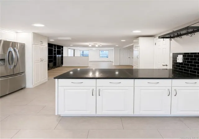 Photo 4 of House for sale at 21-31 25th Road, New York, NY 11102 | MLS# 1034812 | Listing updated on 2026-08-23