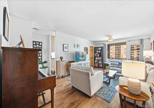 Photo 3 of Condo for sale at 5700 Arlington Ave #18V, New York, NY 10471 | MLS# 1034837 | Listing updated on 2026-09-07