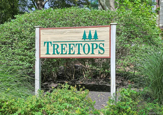 Photo 1 of Condo for sale at 279 Treetop Cir, Clarkstown, NY 10954 | MLS# 1034853 | Listing updated on 2026-10-07