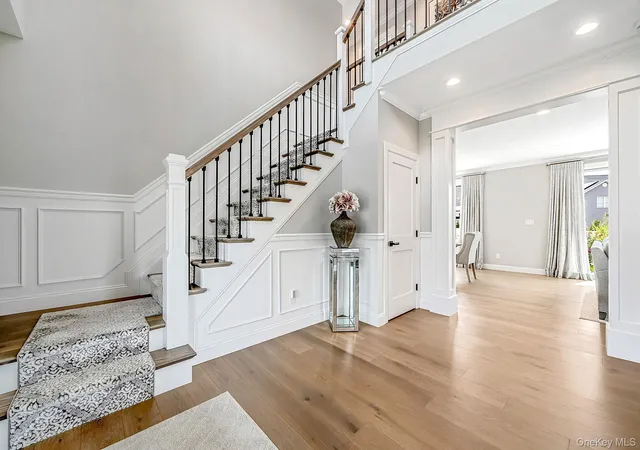 Photo 4 of Sale Pending at 53 Southview Cir, Brookhaven, NY 11755 | MLS# 1034871 | Listing updated on 2026-08-31