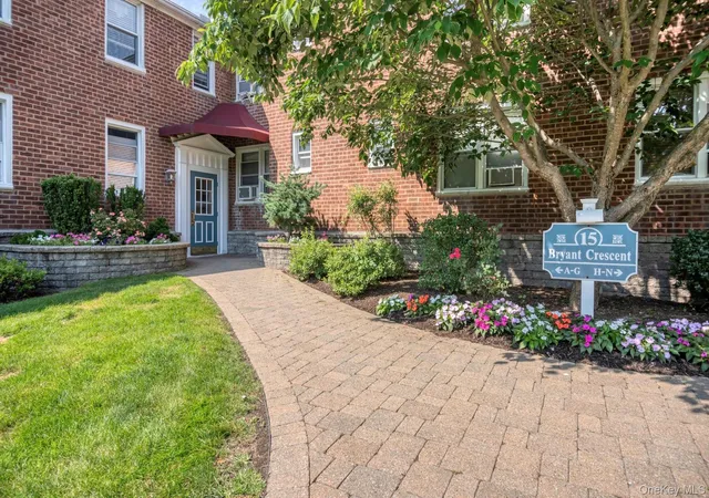 Photo 3 of Condo for sale at 15 Bryant Crescent #2F, White Plains, NY 10605 | MLS# 1034888 | Listing updated on 2026-08-05