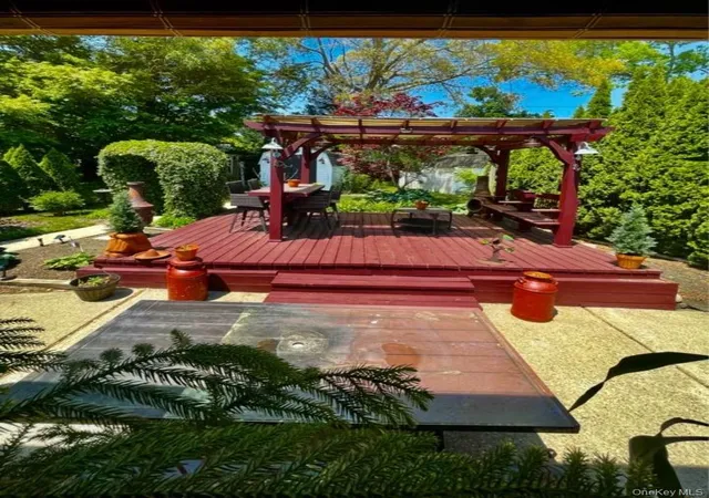 Photo 4 of Manufactured home for sale at 1661 Old Country Rd #383, Riverhead, NY 11901 | MLS# 1034893 | Listing updated on 2026-09-02