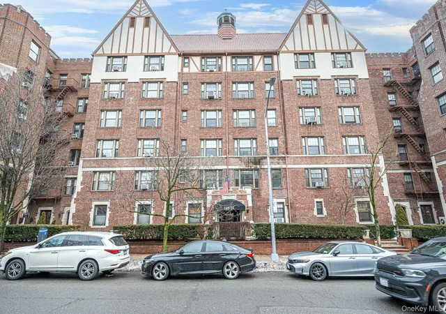 Listing Photo 4 - Condo for sale in building located at 109-14 Ascan Ave, New York, NY 11375 - Unit #4B