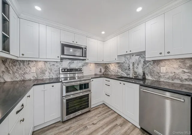 Photo 3 of Sale Pending at 457 Peconic St, Islip, NY 11779 | MLS# 1034912 | Listing updated on 2026-08-22