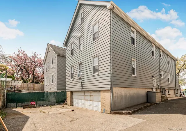 Photo 2 of Sale Pending at 18 Lindsey St, Yonkers, NY 10704 | MLS# 1034918 | Listing updated on 2026-09-21