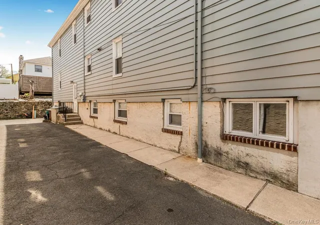 Photo 3 of Multi family home for sale at 18 Lindsey St, Yonkers, NY 10704 | MLS# 1034918 | Listing updated on 2026-08-20