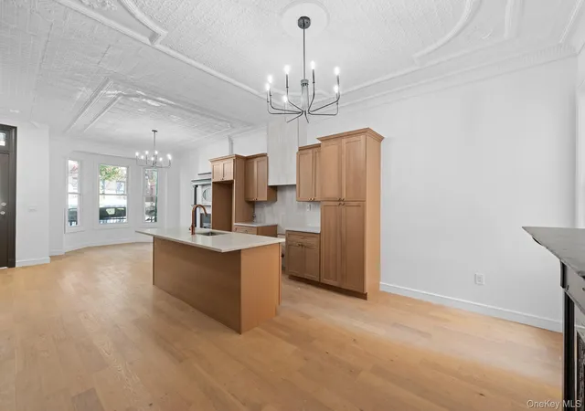 Photo 3 of Sale Pending at 2571 Bainbridge Ave, New York, NY 10458 | MLS# 1034944 | Listing updated on 2026-08-28