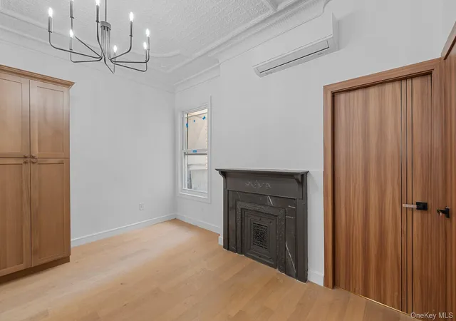 Photo 4 of Sale Pending at 2571 Bainbridge Ave, New York, NY 10458 | MLS# 1034944 | Listing updated on 2026-08-28