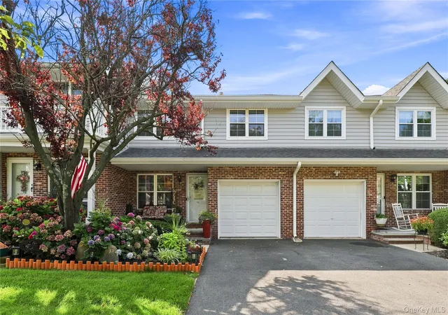 Photo 1 of Sale Pending at 10 Sprucewood Blvd, Islip, NY 11722 | MLS# 1034950 | Listing updated on 2026-09-22