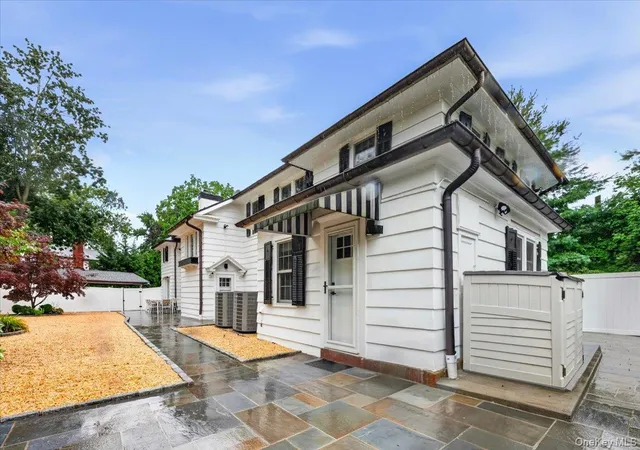 3rd image of 1 Wellington Ave, New Rochelle, NY 10804 | MLS# 1034952