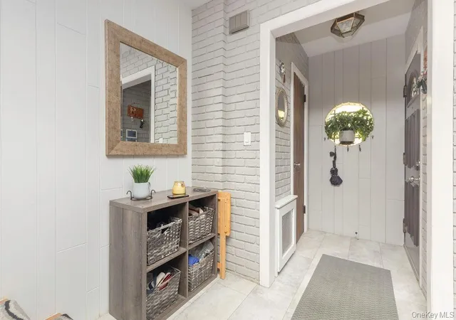 Photo 3 of Single family home for sale at 1915 Fowler Ave, New York, NY 10462 | MLS# 1034953 | Listing updated on 2026-08-06