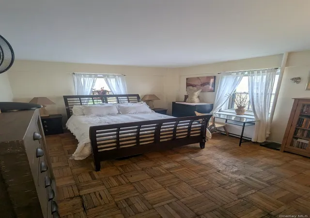 Listing Photo 4 - Condo for sale in building located at 1 Fordham Hl Fordham Hl Oval, New York, NY 10468 - Unit #10F