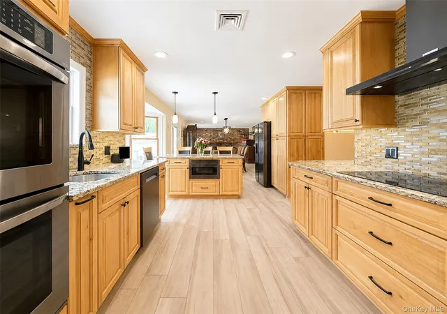 Photo 4 of Sale Pending at 73 Springmeadow Dr, Islip, NY 11741 | MLS# 1034957 | Listing updated on 2026-09-26