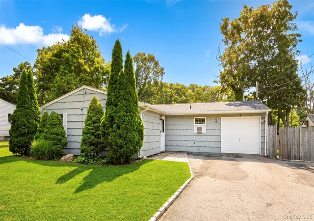 Photo 1 of Single family home for sale at 2 Pinetop Dr, Brookhaven, NY 11967 | MLS# 1034963 | Listing updated on 2026-08-23