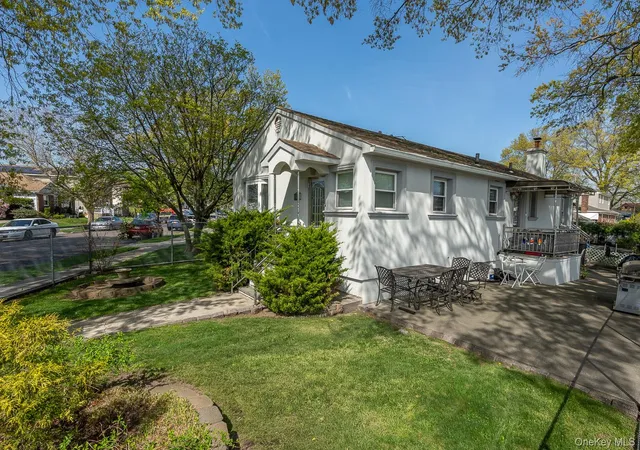 Photo 3 of Multi family home for sale at 157 59 19th Avenue, New York, NY 11357 | MLS# 1034983 | Listing updated on 2026-08-13
