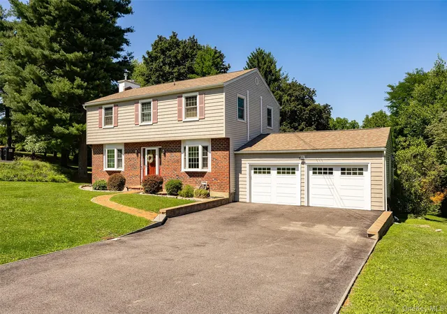 2nd image of 72 Hornbeck Rd, Poughkeepsie (town), NY 12603 | MLS# 1034985