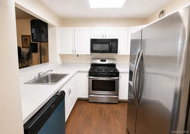 Photo 3 of Sale Pending at 125 Sunset Blvd #10125, New York, NY 10473 | MLS# 1034986 | Listing updated on 2026-10-06