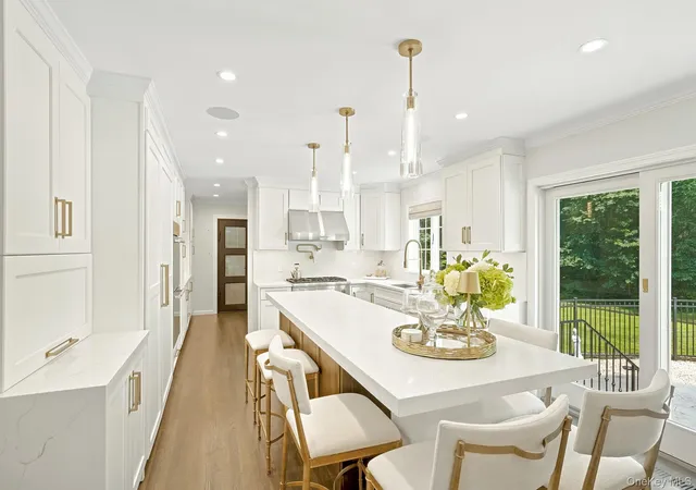 Photo 3 of Single family home for sale at 2 Tommys Ln, Lewisboro, NY 10590 | MLS# 1035007 | Listing updated on 2026-10-07