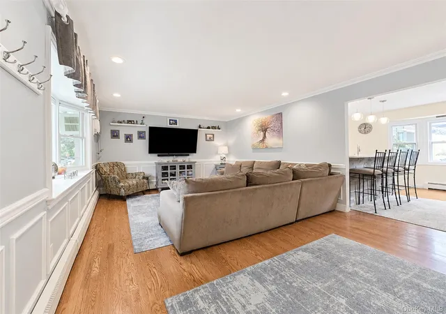 Photo 4 of Sale Pending at 12 Walnut St, Brookhaven, NY 11720 | MLS# 1035016 | Listing updated on 2026-09-08