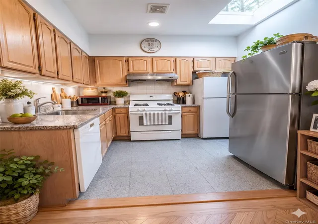 Photo 2 of Multi family home for sale at 8310 3rd Avenue, New York, NY 11209 | MLS# 1035022 | Listing updated on 2026-08-06