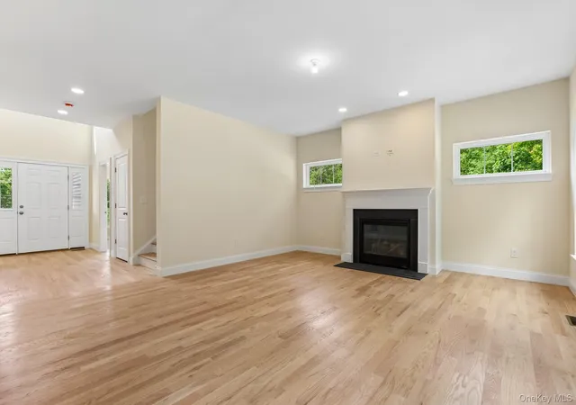5th image of 464 Bull Rd, New Windsor, NY 12575 | MLS# 1035025