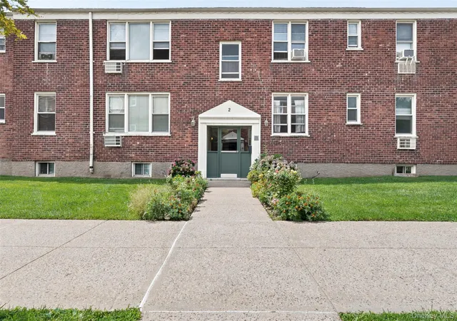 Photo 1 of Sale Pending at 836 Palisade Ave #A, Yonkers, NY 10703 | MLS# 1035044 | Listing updated on 2026-09-02