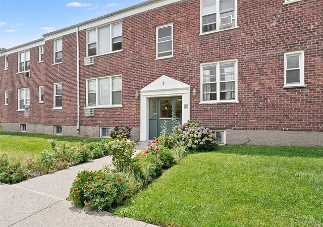Photo 2 of Sale Pending at 836 Palisade Ave #A, Yonkers, NY 10703 | MLS# 1035044 | Listing updated on 2026-09-02