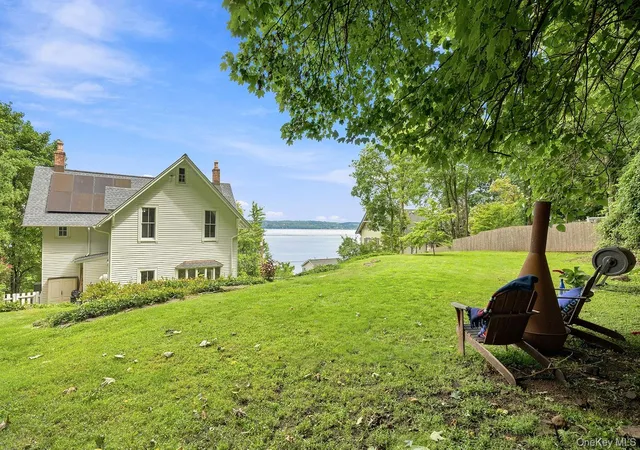 Photo 3 of Sale Pending at 75 River Rd, Orangetown, NY 10960 | MLS# 1035077 | Listing updated on 2026-09-22