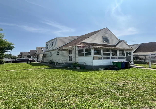 Photo 1 of Single family home for sale at 15418 129th Avenue, New York, NY 11434 | MLS# 1035085 | Listing updated on 2026-08-06