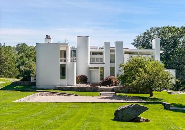 Single family home for sale at 10 Dogwood Hills Rd, Pound Ridge, NY 10576 | MLS# 1035090