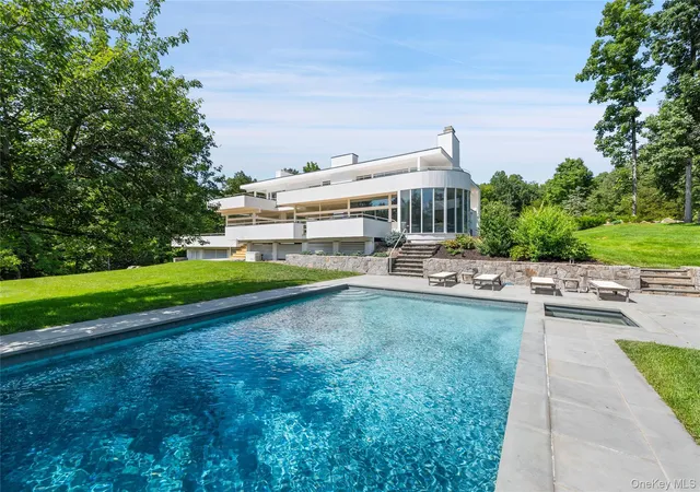2nd image of 10 Dogwood Hills Rd, Pound Ridge, NY 10576 | MLS# 1035090