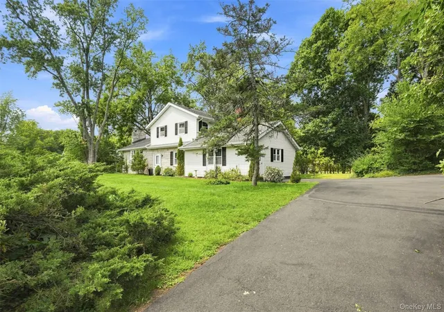 Photo 2 of Single family home for sale at 575 Lucas Ave Ext, Hurley, NY 12443 | MLS# 1035094 | Listing updated on 2026-08-23