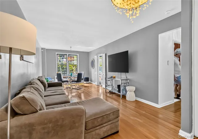 Photo 2 of Condo for sale at 665 Thwaites Pl #5H, New York, NY 10467 | MLS# 1035102 | Listing updated on 2026-08-09