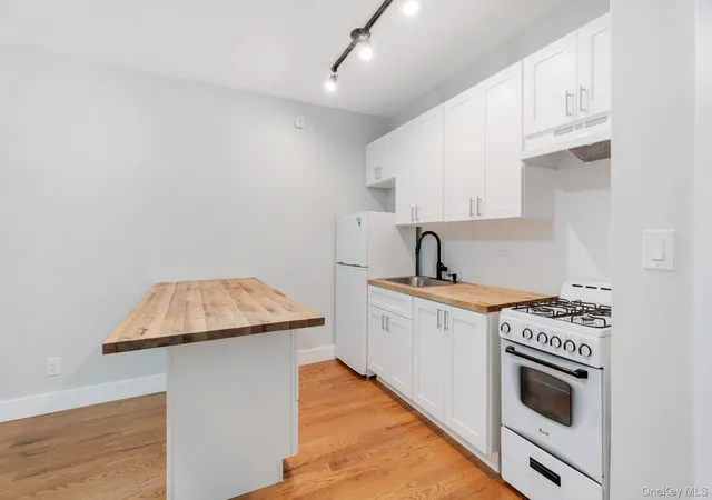 Photo 3 of Condo for sale at 7002 Ridge Blvd #B14, New York, NY 11209 | MLS# 1035103 | Listing updated on 2026-08-21