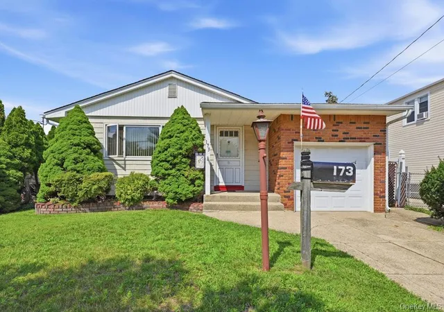 Photo 2 of Sale Pending at 173 12th Street, Oyster Bay, NY 11714 | MLS# 1035118 | Listing updated on 2026-10-01