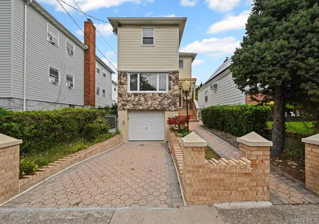 Photo 1 of Single family home for sale at 238 11 148th Drive, New York, NY 11422 | MLS# 1035121 | Listing updated on 2026-09-05