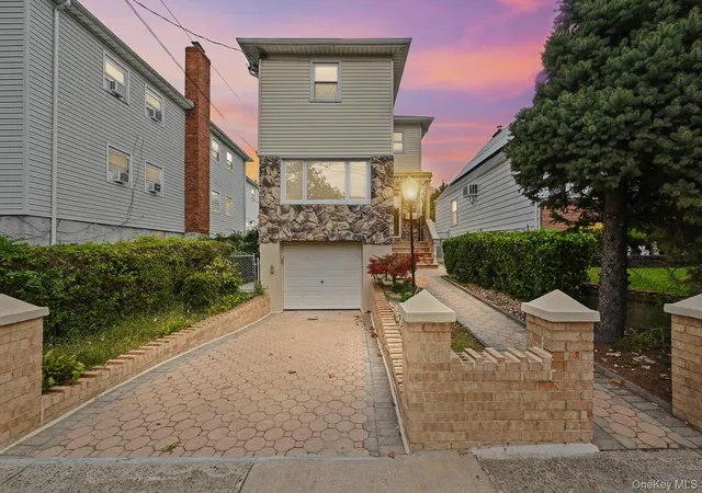 Photo 2 of Single family home for sale at 238 11 148th Drive, New York, NY 11422 | MLS# 1035121 | Listing updated on 2026-09-05