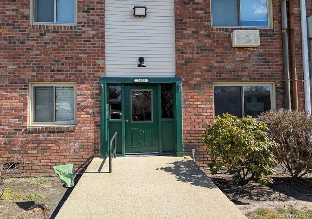 Photo 2 of Sale Pending at 2435 Union Blvd #7B, Islip, NY 11751 | MLS# 1035148 | Listing updated on 2026-09-28