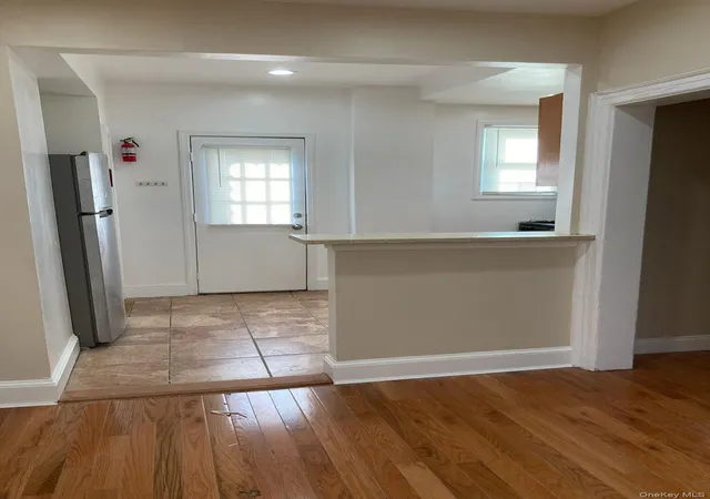 4th image of 340 Bedford Ave, Hempstead, NY 11553 | MLS# 1035150